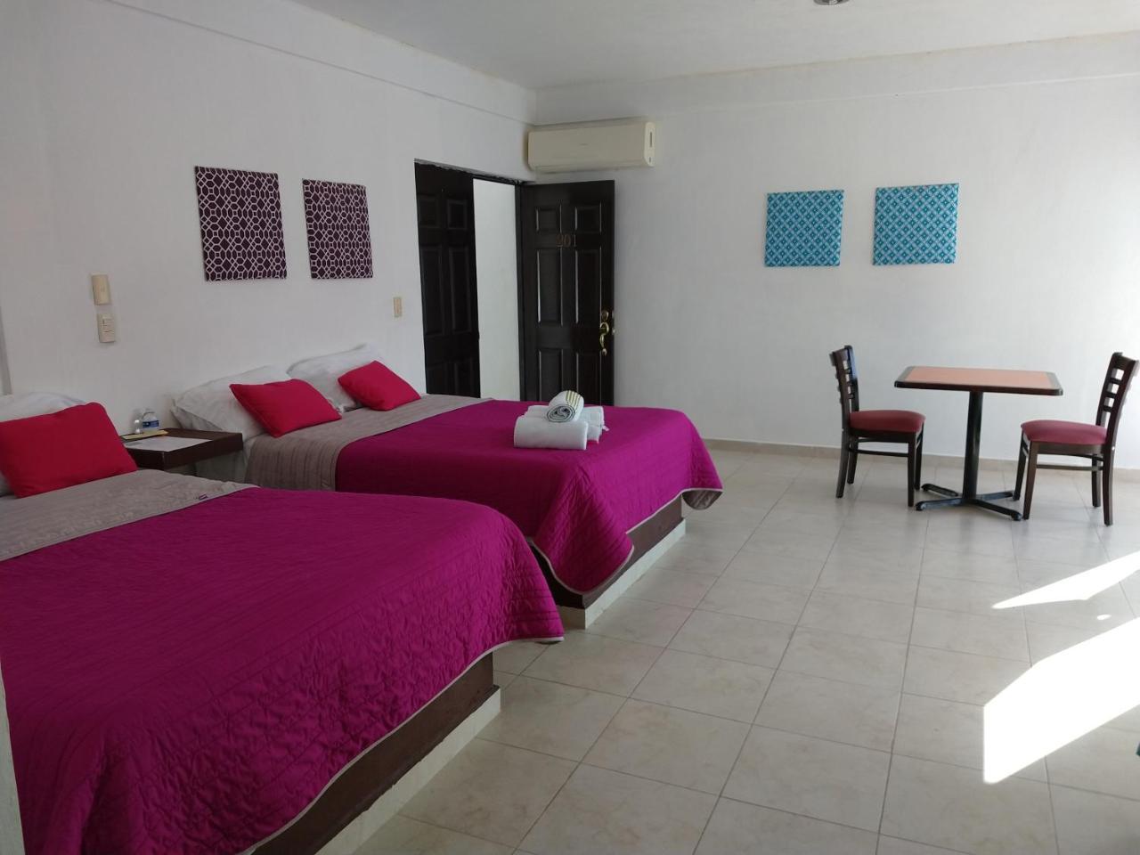 Hotel Espana Chetumal Ngoại thất bức ảnh